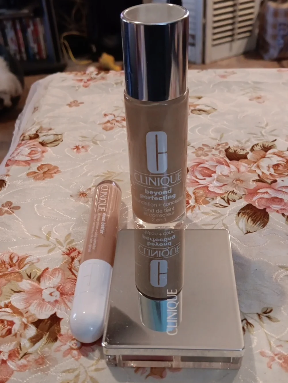 Clinique Beyond Perfecting Foundation + Concealer Duo in Beige